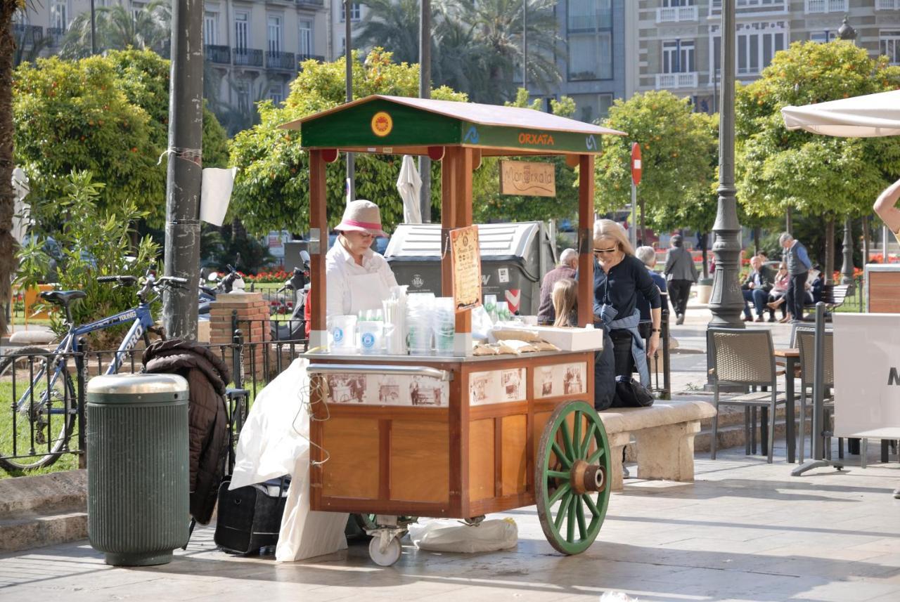 Travel Habitat Ave Sorolla Suites Valenza Esterno foto